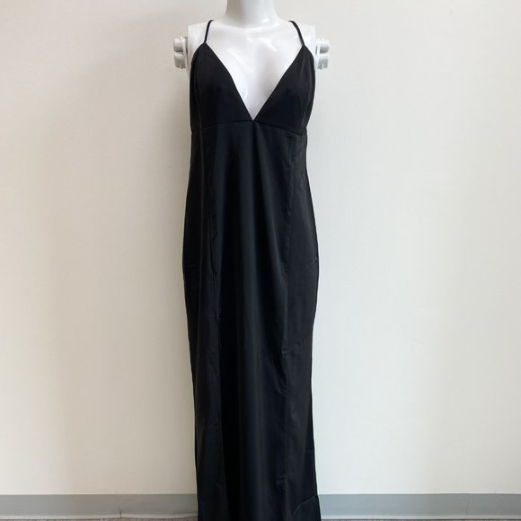 Lovers + Friends Julie Gown in Black - Picture 5 of 6